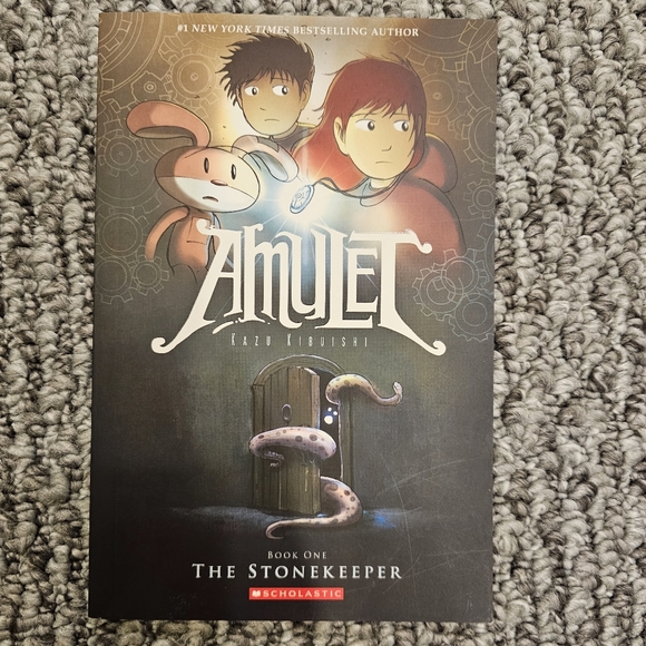 Amulet by Kazu Kibuishi book 1 - 3 - Picture 2 of 5